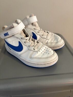 Nike Kids White and Blue Mid-Top Sneakers